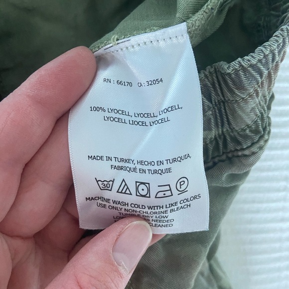 Anthropologie Camo Joggers - Picture 4 of 4